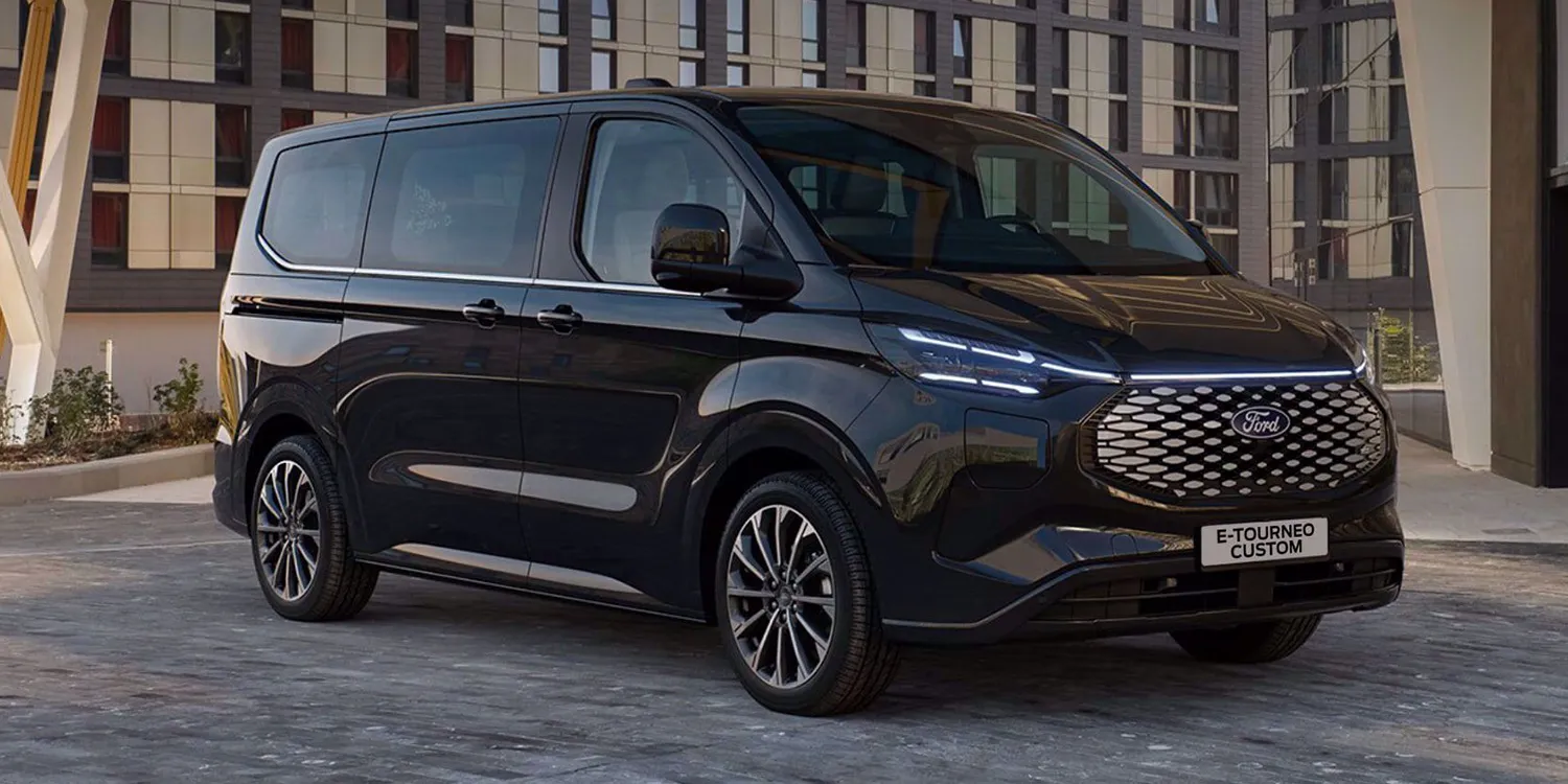 Ford e-toureno custom
