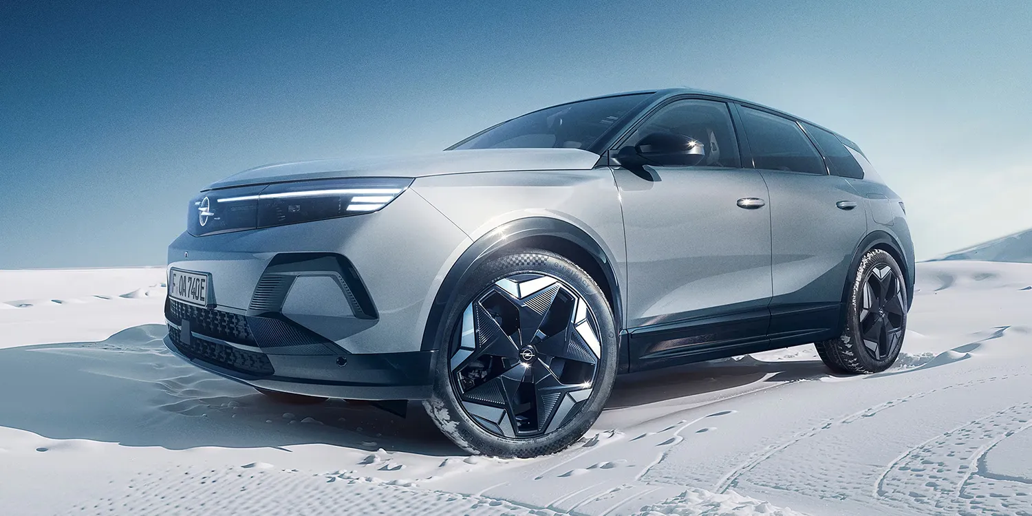 UUSI OPEL GRANDLAND MÄKELÄN AUTO JÄRVENPÄÄ 